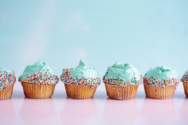 Red Velvet Cupcakes (6)